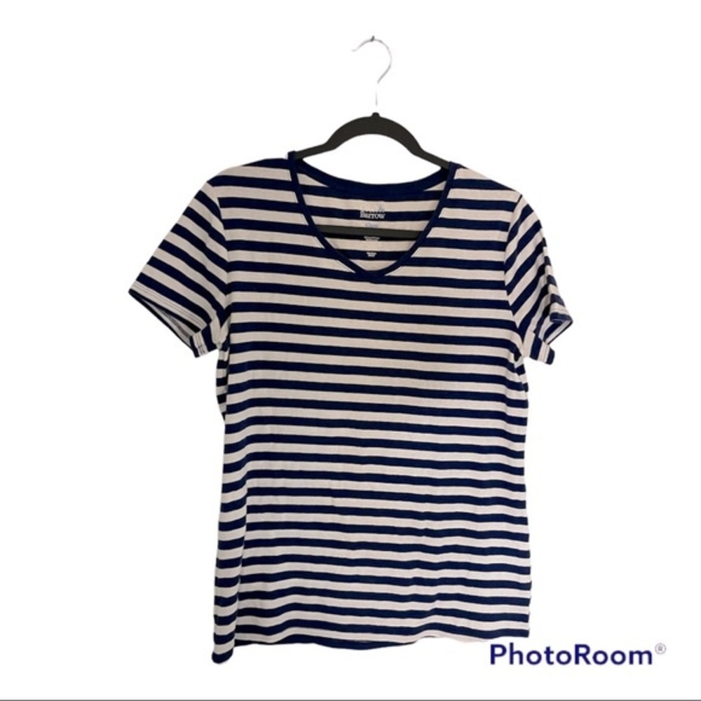 Women’s Croft & Barrow Blue/White Striped V-Neck Tee Size Large